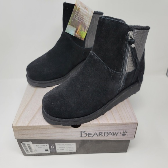 Bearpaw Megan II Wide Ankle Boots Black Suede Snake‎ Embossed NeverWet Sz 8W